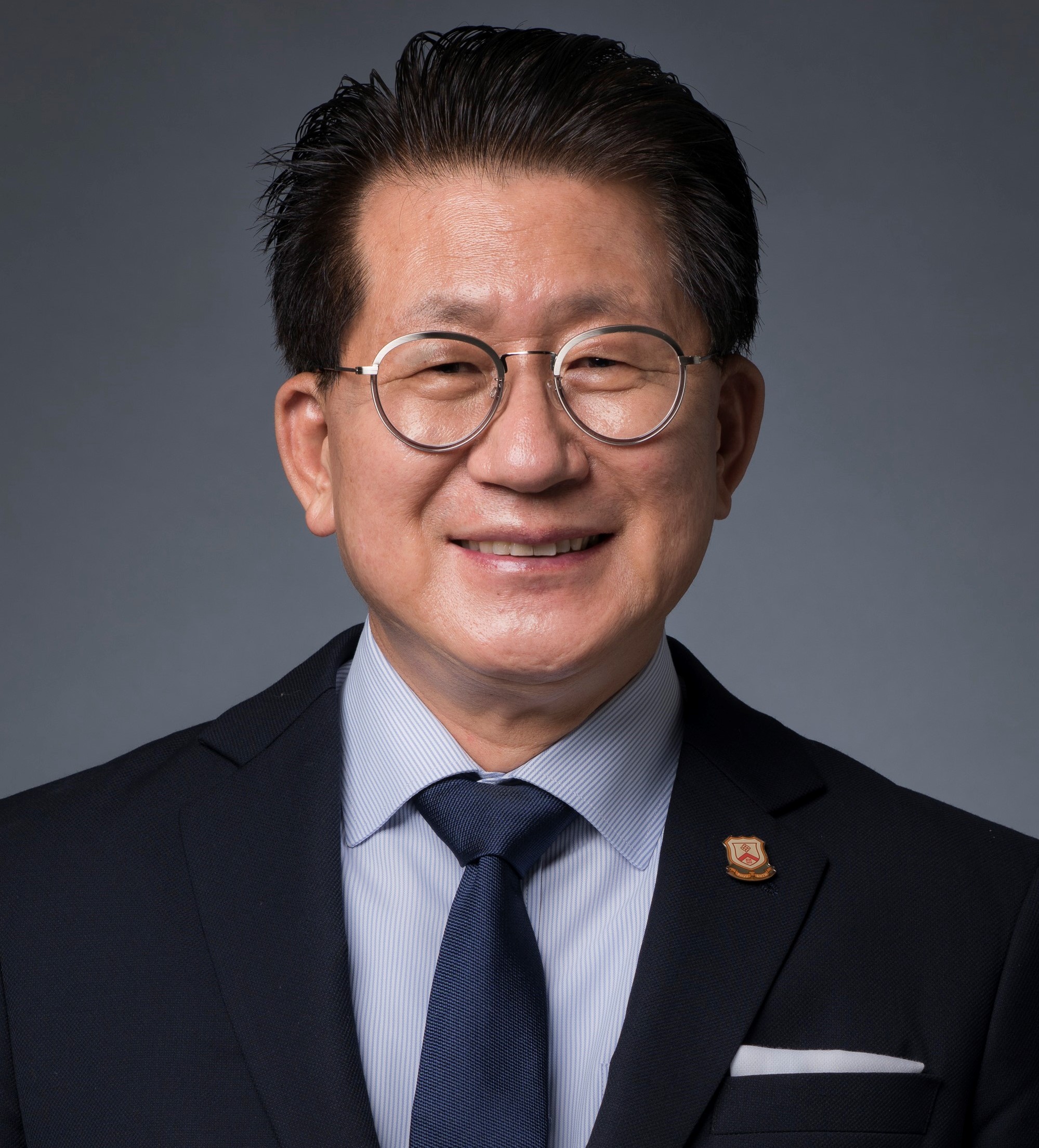 Dr Kaye Chon